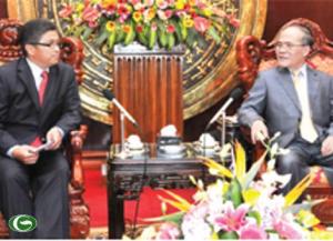 Chủ tịch QH Nguyễn Sinh Hùng tiếp Đại sứ Indonesia Mayerfas